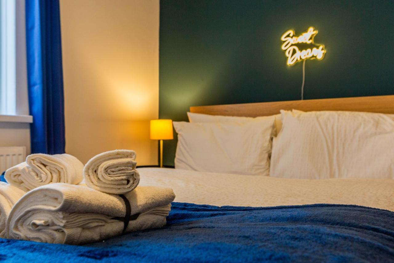 Millway House Newcastle With Free Parking *